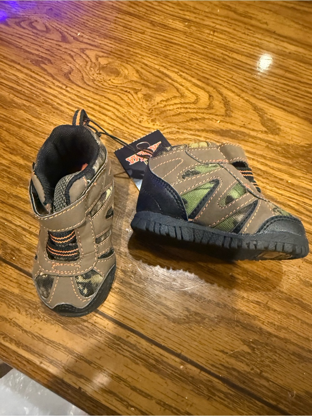 NWT Kids Brown and Green Active shoes